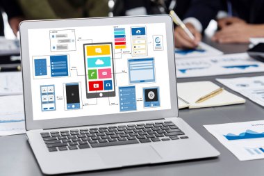 Hareketli mobil uygulama ve web sitesi için UX UI tasarım süreci. Profesyonel uygulama geliştiricisi için kablo grafiğinin yaratıcı prototipi .