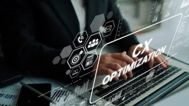 Müşteri Deneyimi İyimserleştirme ve İş Analitik Arayüzü Dijital Konsepti ile Profesyonel Eller Dizüstü bilgisayarda. Asemptotik akıllı veri analitiği.