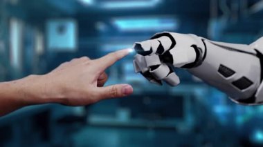 Robot ve insan elini uzatıyorlar ve kalp hologramıyla hareket ediyorlar. Bulanık laboratuvar geçmişini işaret ederken robot el ve insanın birlikte çalışmalarına yakın çekim. Sağlıklı..