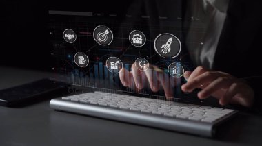 Proje yönetimi paneli proje yönetimi stratejisini, planlama, proje yönetimi iş akışını ve daha iyi koordinasyon için proje yönetim ikonlarını gösteriyor. Muxer