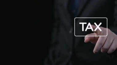 Maliye, uyum ve belgeleme ile ilgili çeşitli ikonları içeren bir vergi kavramının modern illüstrasyonu, finansal hizmetler için ideal, karanlık bir zemin karşısında. Dörtgen