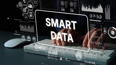 Klavyede Veri Grafikleri ve Karanlık Teknoloji Ortamı 'nda Akıllı Veri Konsepti ile Klavye Yazıyor. Asemptotik akıllı veri analitiği.