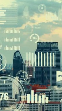 İş verileri analitik arayüzü akıllı şehrin üzerinde uçuyor ve iş zekasının geleceğini değiştiriyor. Stratejik plan için büyük verileri analiz etmek için bilgisayar yazılımı ve yapay zeka kullanılır .