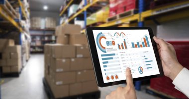 İş veri paneli, pazarlama stratejisi planlaması için iş zekası analizi sunar. Müşteri taleplerini analiz etmek ve iş dünyasının geleceğini önceden görmek için büyük veriler sunulur.