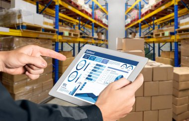 İş veri paneli, pazarlama stratejisi planlaması için iş zekası analizi sunar. Müşteri taleplerini analiz etmek ve iş dünyasının geleceğini önceden görmek için büyük veriler sunulur.