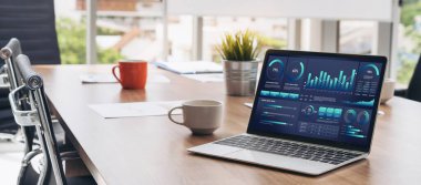 İş veri paneli, pazarlama stratejisi planlaması için iş zekası analizi sunar. Müşteri taleplerini analiz etmek ve iş dünyasının geleceğini önceden görmek için büyük veriler sunulur.