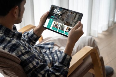 blogging concept, web blog Social Media Information network snugly. social media online content, freelance worker, working online, content creator, blogger, website, reading blog online on computer