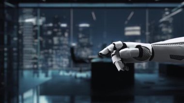 Robotik bir el modern bir ofiste dijital bir insan figürüyle etkileşime girer, ileri veri görselleştirmesi yoluyla teknoloji ve insan bağlantılarının kesişimini resmeder. Auvana