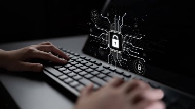 Siber güvenlik sistemi dijital altyapıyı koruyor. Siber güvenlik veri güvenliğini sağlar, sızıntıları önler, siber güvenlik savunmayı güçlendirir ve güvenli operasyonları destekler. Latch