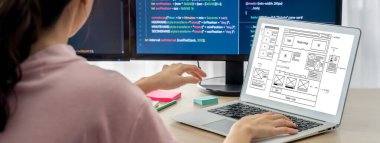 Web sitesi tasarım yazılımı çevrimiçi perakende ticaret ve e-ticaret için canlı şablon sağlıyor