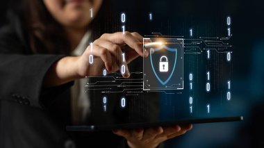 Siber güvenlik, güçlü altyapı ve proaktif dijital savunma stratejileri kullanarak güvenlik ihlalleri, hacklemeler ve ağ saldırılarına karşı korur. Latch