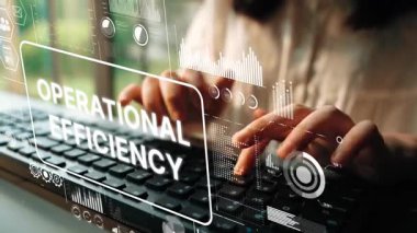 Modern İş Ortamı 'nda Operasyonel Verimliliği temsil eden Dijital Grafiklerle Dizüstü Bilgisayarda Yazan Eller. Asemptotik akıllı veri analitiği.