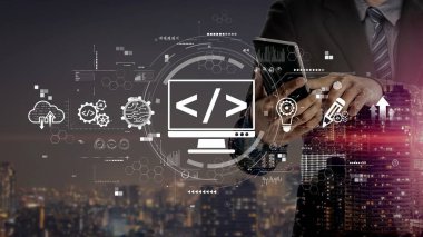 Kodlama sembolleri, web geliştirme süreci, web geliştirme arayüzü ve web geliştirme araçlarını içeren modern web geliştirme kavramı. Muxer