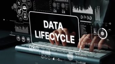 Karanlık Teknoloji ve İş Uygulamalarında Dijital Grafikler ve Klavye ile Veri Yaşamı Yönetimi Konsepti. Asemptotik akıllı veri analitiği.