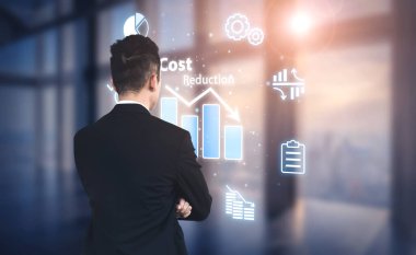 Dijital dönüşüm, uzun vadeli iş başarısı için süreç optimizasyonu, kaynak verimliliği ve finansal tasarruflar yoluyla maliyetleri düşürür. Kefil