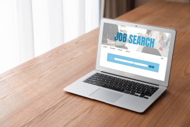 Çalışanların işe alım İnternet ağındaki iş fırsatlarını araması için mod web sitesinde online iş araması