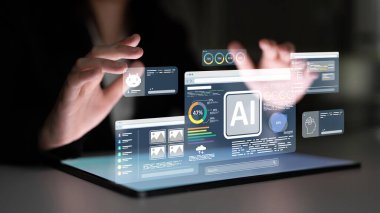 LLM 'de yapay zeka asistanı, büyük veriler, makine öğrenimi ve üretken yapay zeka gücü gelişmiş iş uygulamaları için ajanssal yapay zekayı destekliyor. Latch