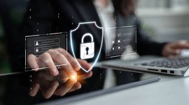 Siber güvenlik, güçlü altyapı ve proaktif dijital savunma stratejileri kullanarak güvenlik ihlalleri, hacklemeler ve ağ saldırılarına karşı korur. Latch