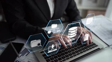 Bulut hesaplama, bulut stratejisi ve dijital altyapıyı ölçeklenebilir hizmetler, güvenli veri depolama ve bulut tabanlı dijital iş çözümleri ile dönüştüren bulut teknolojisi. Muxer