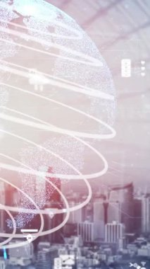 Gelecekteki bina inşaatı ve HUD hologram grafik tasarımı ile yaratıcı mühendislik projesi konsepti. İnşaat mühendisi, mimar ya da inşaat işçisi modern sivil teknoloji ile çalışıyor..