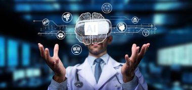 Tıp önlüklü bir adam yapay zeka ikonlarıyla sanal gerçeklik deneyimine dalmış, teknoloji ve sağlık hizmetlerinin buluşunu sembolize ediyor. PHMT