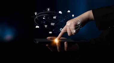 Dijital iş ekosistemi çoklu iş, ekosistem ve teknoloji elemanlarını kusursuz bir dijital ağ bağlantısında birleştiren