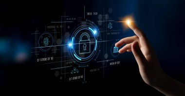 Biyometrik kilit ve veri korumasıyla siber güvenlik sistemi arayüzü. Siber güvenlik erişim, kimlik, siber güvenlik tehditleri önler ve siber güvenlik dijital sistemleri destekler. Latch