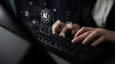 LLM 'de yapay zeka asistanı, büyük veriler, makine öğrenimi ve üretken yapay zeka gücü gelişmiş iş uygulamaları için ajanssal yapay zekayı destekliyor. Latch