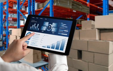 İş veri paneli, pazarlama stratejisi planlaması için iş zekası analizi sunar. Müşteri taleplerini analiz etmek ve iş dünyasının geleceğini önceden görmek için büyük veriler sunulur.