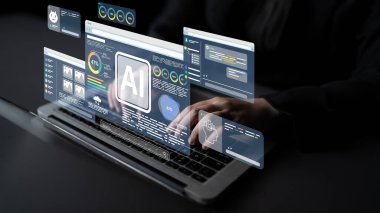 LLM 'de yapay zeka asistanı, büyük veriler, makine öğrenimi ve üretken yapay zeka gücü gelişmiş iş uygulamaları için ajanssal yapay zekayı destekliyor. Latch