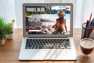 Online travel blog website provide travel tips and information on social media snugly where people can post, write and react to travel application