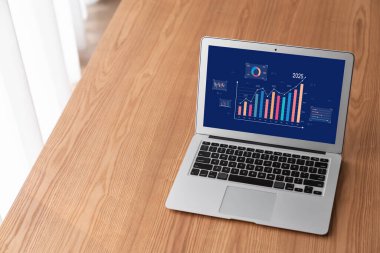 İş veri paneli, pazarlama stratejisi planlaması için iş zekası analizi sunar. Müşteri taleplerini analiz etmek ve iş dünyasının geleceğini önceden görmek için büyük veriler sunulur.