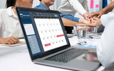 Kişisel organizatör ve çevrimiçi iş dünyası için hızlı zamanlama planlaması için bilgisayar yazılım uygulaması takvimiName