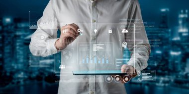 Veri paneli ve analiz sistemi merkezi grafikler, istatistikler ve izleme arayüzü Vouch aracılığıyla iş, analitik ve veri içgörülerini destekler