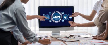 CRM işletme ve işletme için canlı bilgisayarda müşteri ilişkileri yönetim sistemi