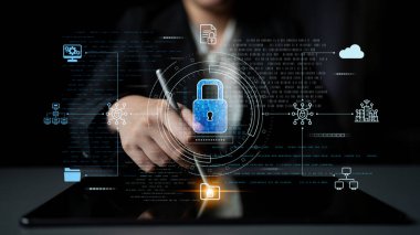 Siber güvenlik, güçlü altyapı ve proaktif dijital savunma stratejileri kullanarak güvenlik ihlalleri, hacklemeler ve ağ saldırılarına karşı korur. Latch