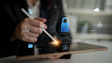 Siber güvenlik, güçlü altyapı ve proaktif dijital savunma stratejileri kullanarak güvenlik ihlalleri, hacklemeler ve ağ saldırılarına karşı korur. Latch