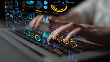 Modern dijital işletmelerde veri analizi ve gerçek zamanlı analitik, öngörü veri modellemesi, iş zekası analizleri ve veri odaklı karar verme stratejisi. Thunk