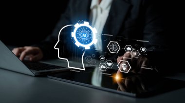 AI, insan bilişimi, karar verme mekanizmasını destekleme, otomasyon, robot bilimi, veri analizi ve akıllı sistemler Latch aracılığıyla dijital işbirliğini güvence altına alma ile entegre edilmiştir.