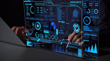 Modern dijital işletmelerde veri analizi ve gerçek zamanlı analitik, öngörü veri modellemesi, iş zekası analizleri ve veri odaklı karar verme stratejisi. Thunk