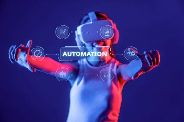 Yenilikçi otomasyon çözümleri, yapay zeka teknolojisi ve üretkenliği ve verimliliği artırmak için sanal deneyimlerle işletme yönetiminin geleceğini araştırın. XDMCP