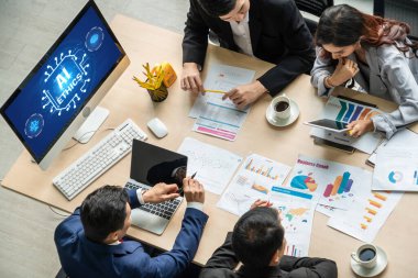 Yapay zeka etik standart hukuk ve bilgisayar ekranındaki kurallar yapay zeka etik şeffaflığının teknoloji suçunu önlediğine dair rapor sunuyor. canlı