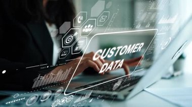 Modern Çalışma Alanı Çevresindeki Dijital Grafikler ve Çizelgeler ile İş Dünyasını Analiz Eden Müşteri Verisi. Asemptotik akıllı veri analitiği.