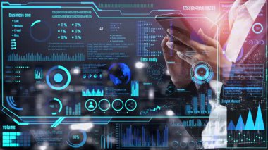 Modern dijital işletmelerde veri analizi ve gerçek zamanlı analitik, öngörü veri modellemesi, iş zekası analizleri ve veri odaklı karar verme stratejisi. Thunk