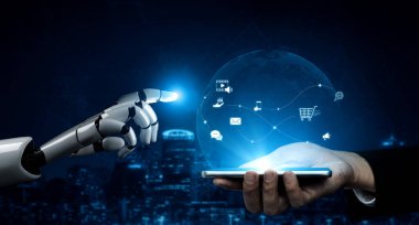 AI, müşteri seyahatlerini medya, e-posta, cep telefonu ve ekommerce üzerinden haritalandırarak, bağlılığı optimize ederek, kişiselleştirme ve dönüştürme stratejisi Vouch 'u desteklemektedir.