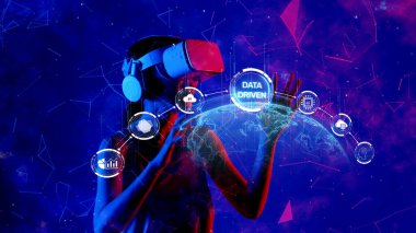 Çevrimiçi iş uygulamaları için veri güdümlü içgörüleri vurgulayan dinamik bir sanal gerçeklik sahnesi deneyimleyin. Teknoloji ve yeniliğin kesişimini keşfedin. XDMCP