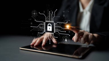 Siber güvenlik sistemi dijital altyapıyı koruyor. Siber güvenlik veri güvenliğini sağlar, sızıntıları önler, siber güvenlik savunmayı güçlendirir ve güvenli operasyonları destekler. Latch