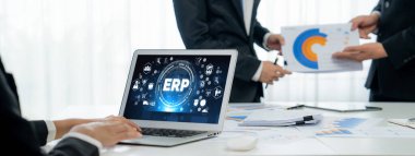 Pazarlama stratejisini planlamak için ERP girişimi kaynak planlama yazılımı