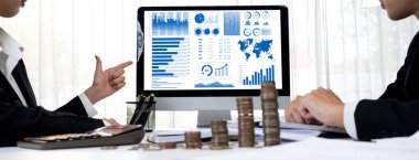 İş veri paneli pazarlama stratejisi planlaması için canlı iş zekası analizi sağlar