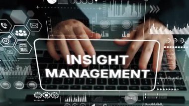 Bir Klavyede Veri Analizi ve Görsel Grafiklerle Dijital Çalışma Alanında İç görü Yönetimi. Asemptotik akıllı veri analitiği.